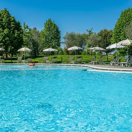 Aparthotel Eden 3*