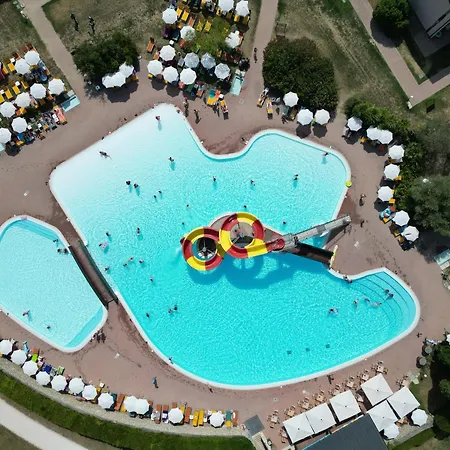 Eden Aparthotel 3*