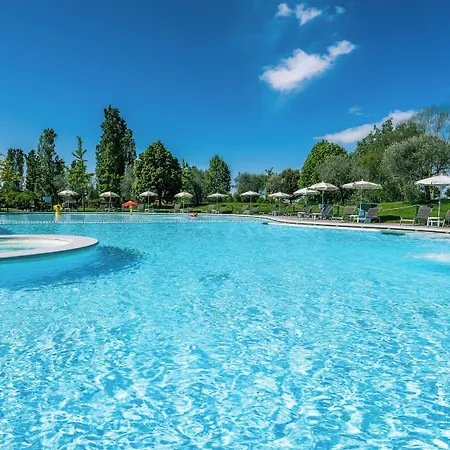 Eden Aparthotel