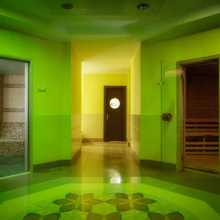 Eden Aparthotel